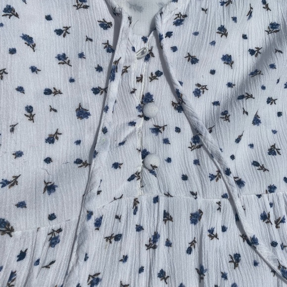 American Eagle White Summer Dress With Flowers - Picture 5 of 5